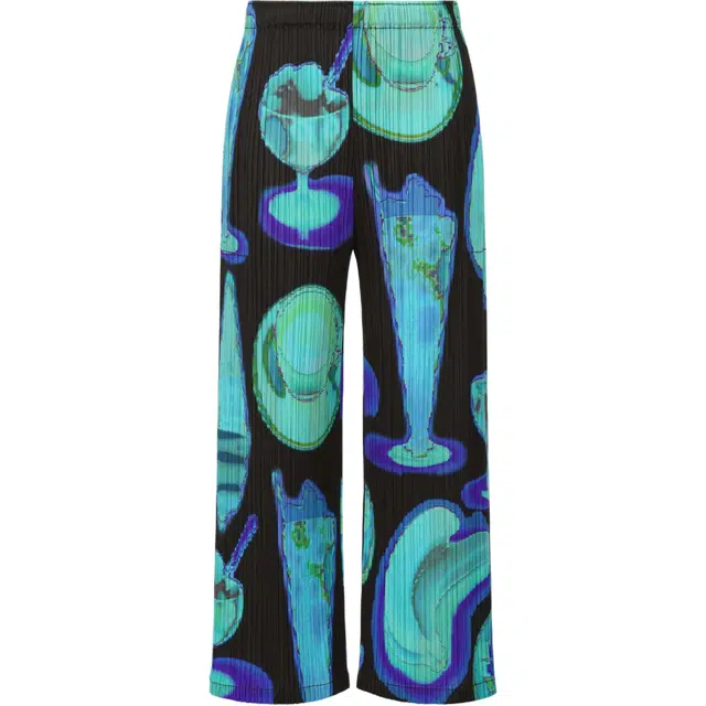 PLEATS PLEASE ISSEY MIYAKE