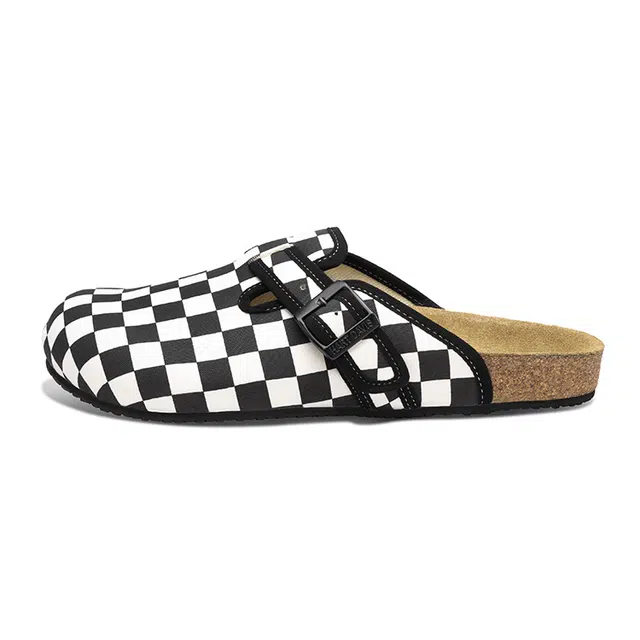 Hart Davis Checkered Clog Black White