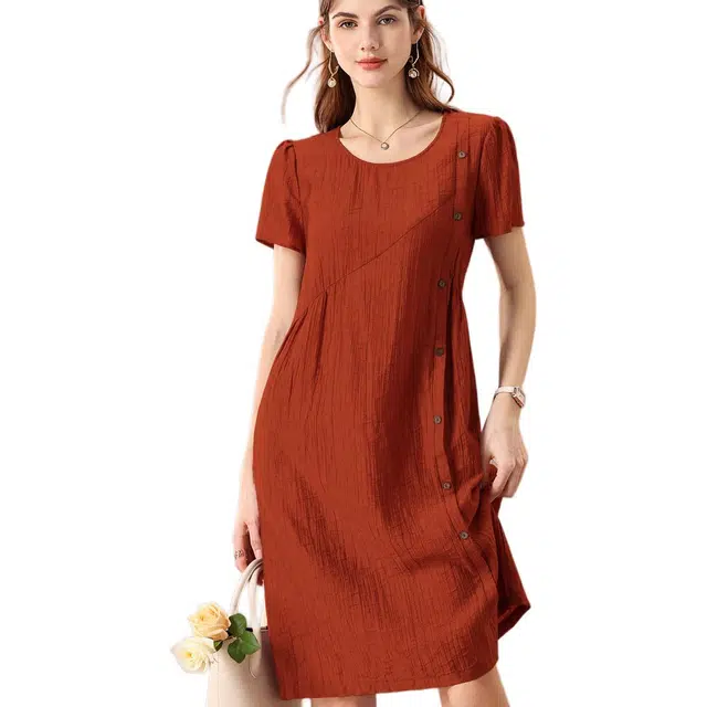 粉红玛琍 宽松圆领薄款短袖连衣裙 女款 红色