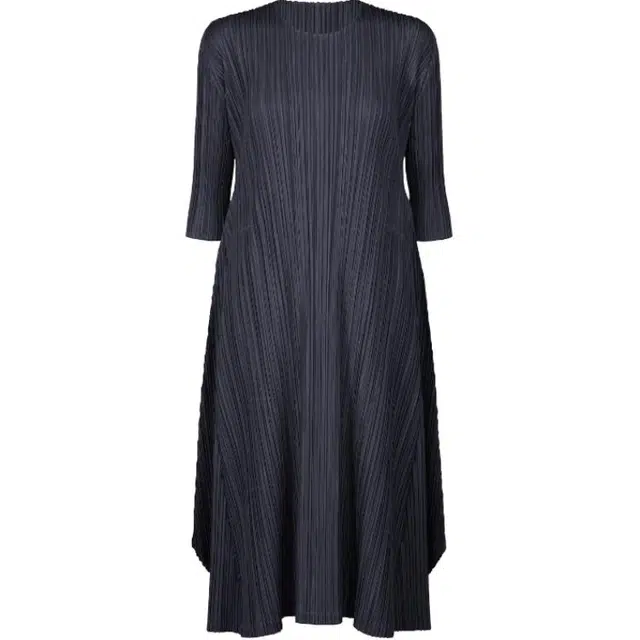 PLEATS PLEASE ISSEY MIYAKE