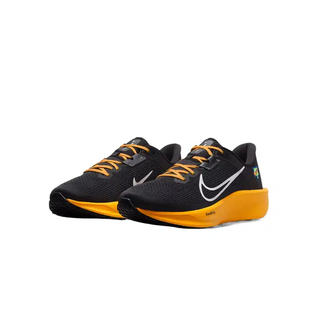 Nike Quest 6