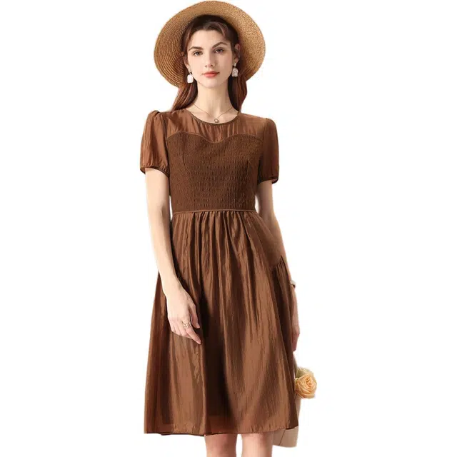 粉红玛琍 圆领拼接纯色短袖连衣裙 女款 咖色