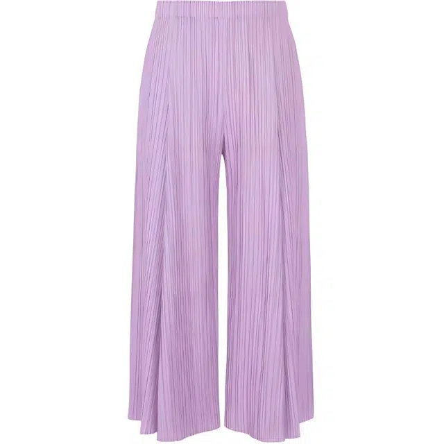 PLEATS PLEASE ISSEY MIYAKE