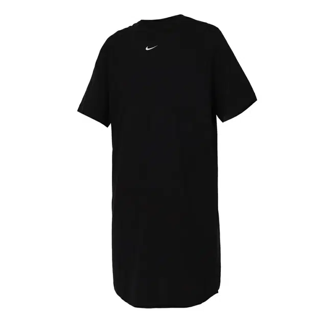 Nike Sportswear Essential Logo