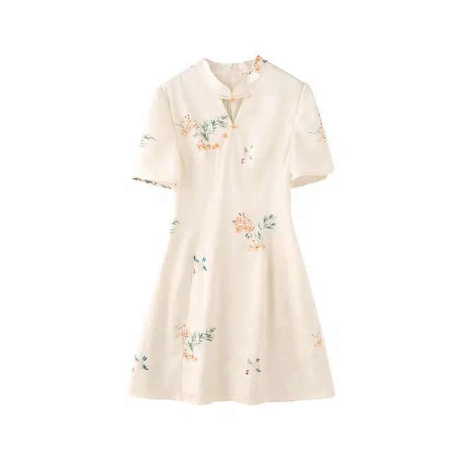 花栗鼠小姐 江淮寄雨 新中式改良版小立领镂空盘扣设计合身收腰花苞修显瘦旗袍式短袖连衣裙 女款