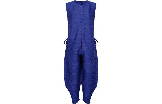 PLEATS PLEASE ISSEY MIYAKE