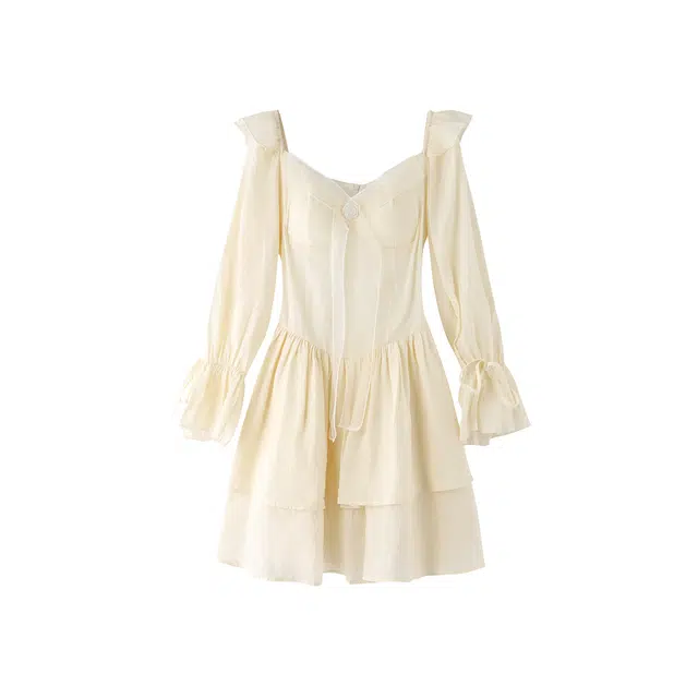 花栗鼠小姐 白日舒曼 法式甜美收腰显瘦方领泡泡袖蓬蓬裙长袖连衣裙 女款 杏色