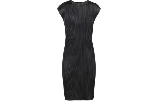 PLEATS PLEASE ISSEY MIYAKE