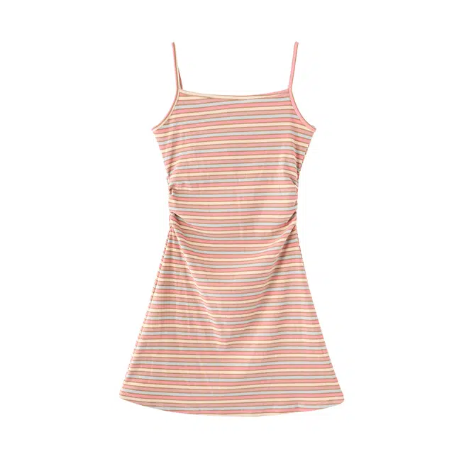 花栗鼠小姐 彩虹之约 法式小众设计感修身显瘦辣妹度假风短款吊带连衣裙 女款