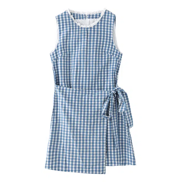 花栗鼠小姐 甜美韩系减龄圆领拼接蕾丝花边气质风系带收腰不规则格纹短款无袖连衣裙 女款 蓝格子