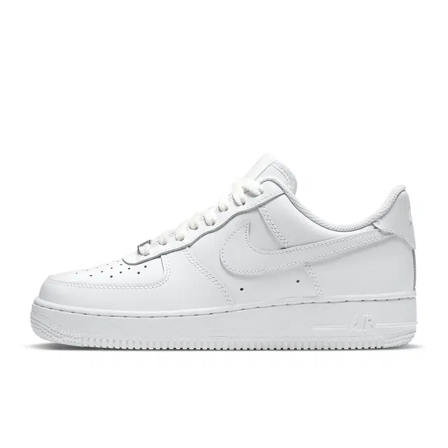 Nike Air Force 1 "Triple White"