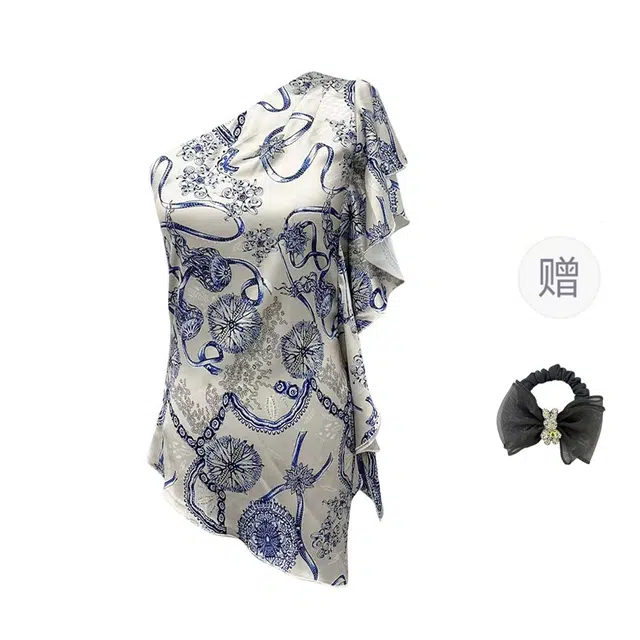 雾闪闪 新中式复古印花青花瓷不规则木耳边斜肩短袖连衣裙 女款 青色（买赠发圈）