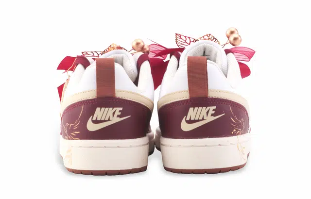 Nike Court Borough Low Red