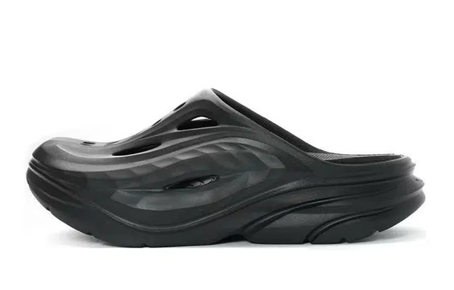 HOKA ONE ONE ORA Recovery mule 811