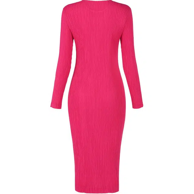 ISSEY MIYAKE HATCHING