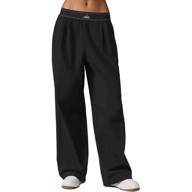 alo yoga SUIT UP TROUSER logo