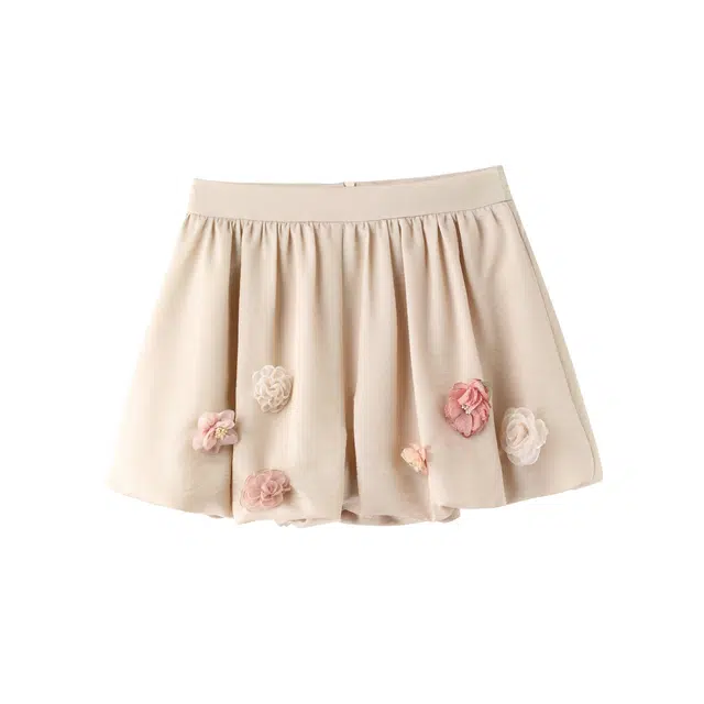 花栗鼠小姐 桃花灼灼 精致法式重工高腰抽皱手工缝制花朵装饰流光缎面休闲短裤 女款 藕粉色