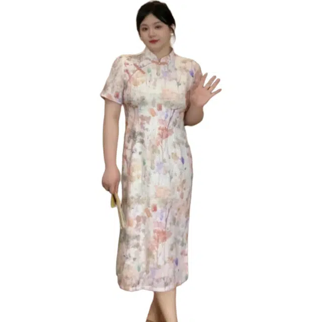 哒头下雨不愁 碎花合身适中立领短袖连衣裙 女款 图片色