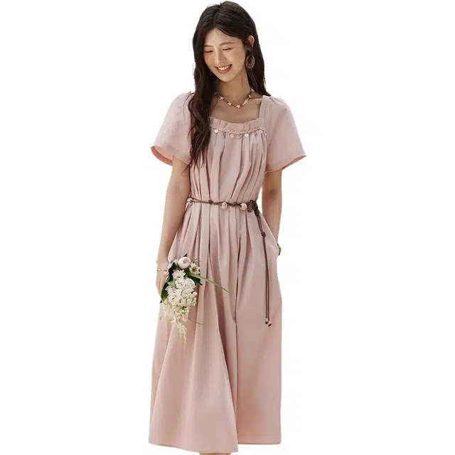 谜秀 温柔韩系百搭日常舒适慵懒粉色贝壳织带压褶天丝棉短袖连衣裙 女款