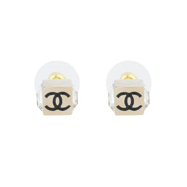 CHANEL 25P -