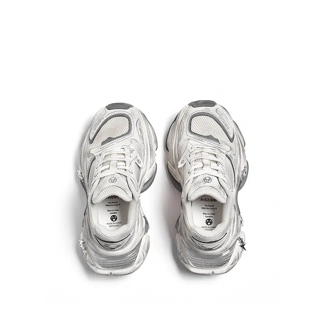 Acupuncture Retro Classic Low Sneakers