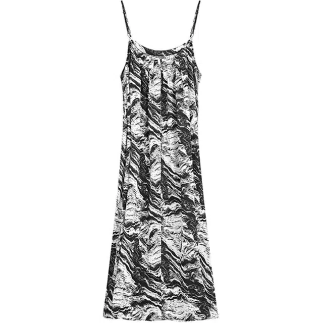 NINE WEST