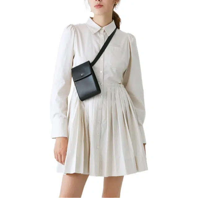 MOUSSY A