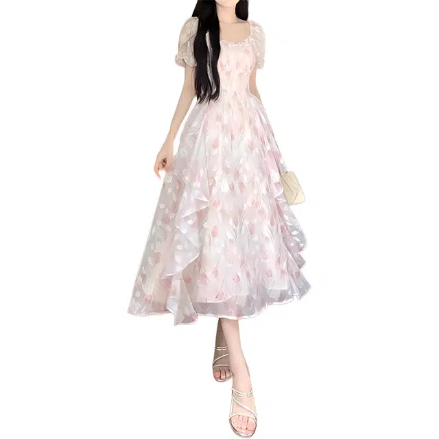 莫代尔 法式方领浪漫碎花气质收腰显瘦短袖连衣裙 女款