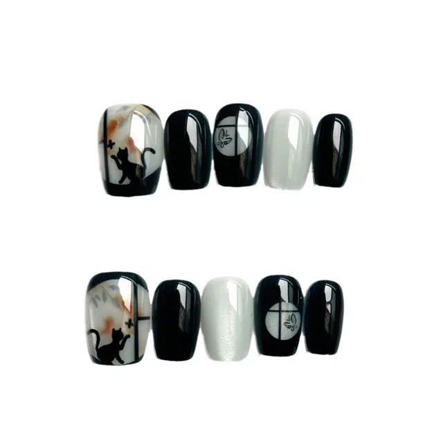 计轩 卡通猫咪喷胶印花工艺  穿戴甲 短梯黑白配色跳色 可爱