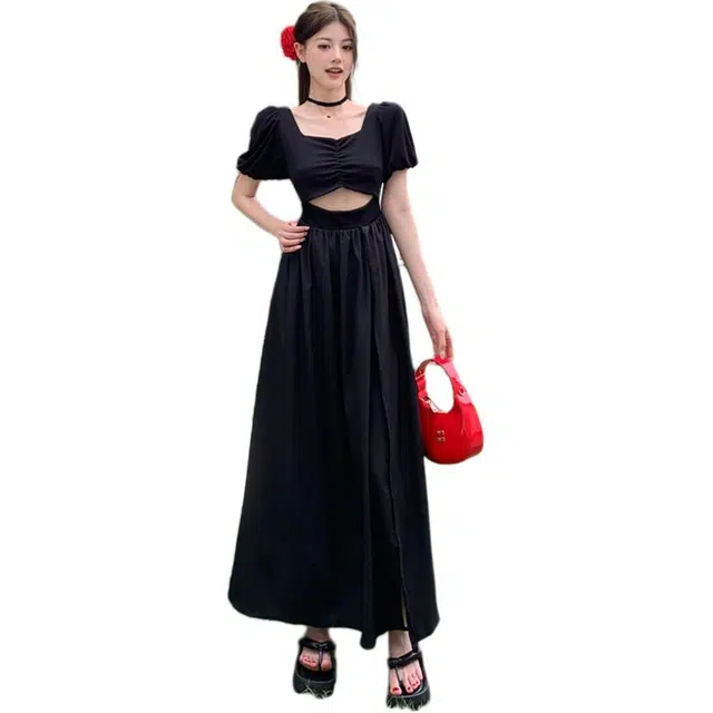 缪斯的诱惑 黑色方领镂空泡泡夏季小众设计开叉显瘦长裙短袖连衣裙 女款