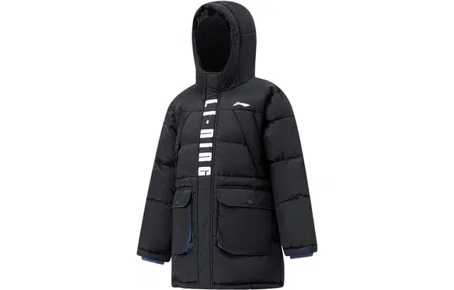 李宁儿童 童装 篮球系列 字母印花连帽宽松中长款羽绒服 儿童款 黑色