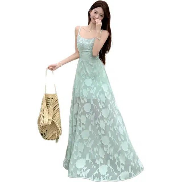 敲模女孩 法式纯欲辣妹风高级感提花收腰性感透视薄款礼服长裙海边度假风吊带连衣裙 女款