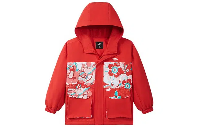 安踏儿童 童装 图案印花连帽长袖加绒夹克外套 儿童款 赫红色