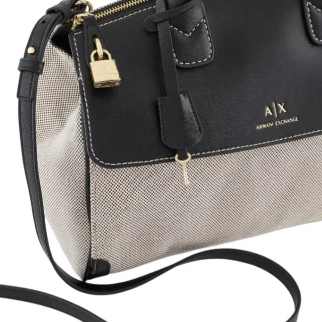 ARMANI EXCHANGEAE