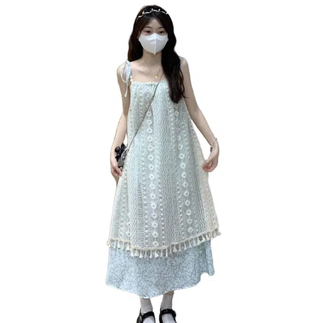 怪力萝莉 学院风宽松碎花一字领中长款吊带连衣裙 女款 蓝色