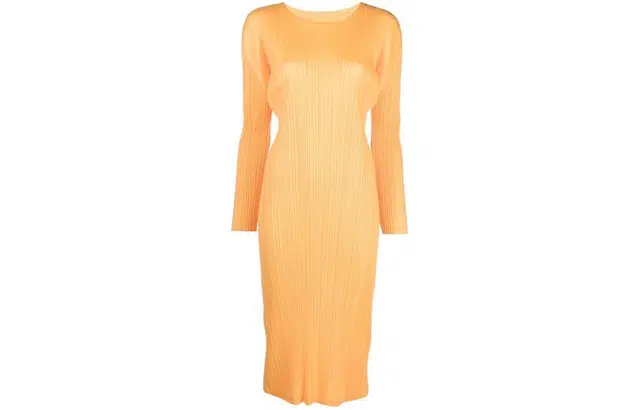 PLEATS PLEASE ISSEY MIYAKE