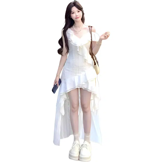 缪斯的诱惑 夏季仙气前短后长初恋甜美不规则开叉设计感火爆气质长裙吊带连衣裙 女款 杏色