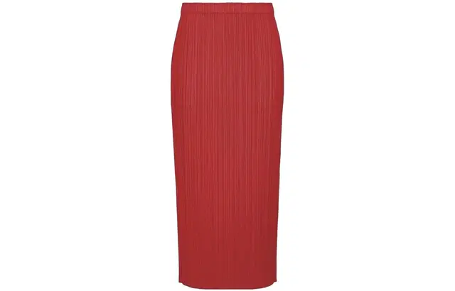 PLEATS PLEASE ISSEY MIYAKE