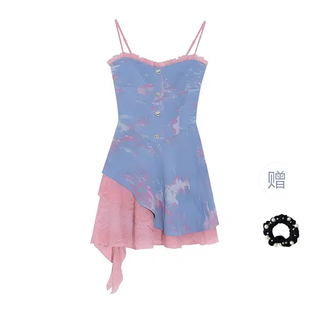 雾闪闪 合身适中方领吊带连衣裙 女款