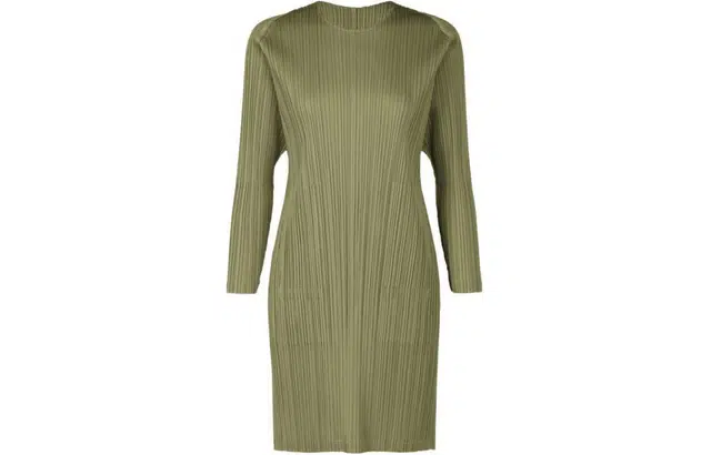 PLEATS PLEASE ISSEY MIYAKE