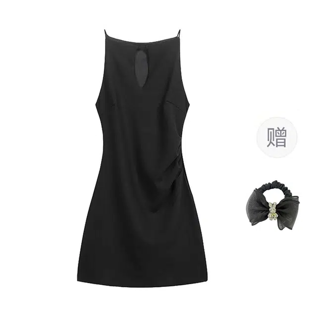 雾闪闪 镂空设计乱麻褶皱修身包臀肯豆无袖连衣裙 女款