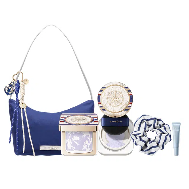 卡姿兰 航海限定彩妆套装 气垫雾吻口红黑磁粉饼散粉 定妆持久控油易上色 服帖提亮肤色