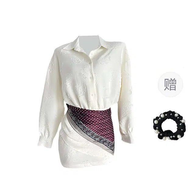 雾闪闪 法式镂空花卉衬衫收腰修身长袖连衣裙 女款 杏色