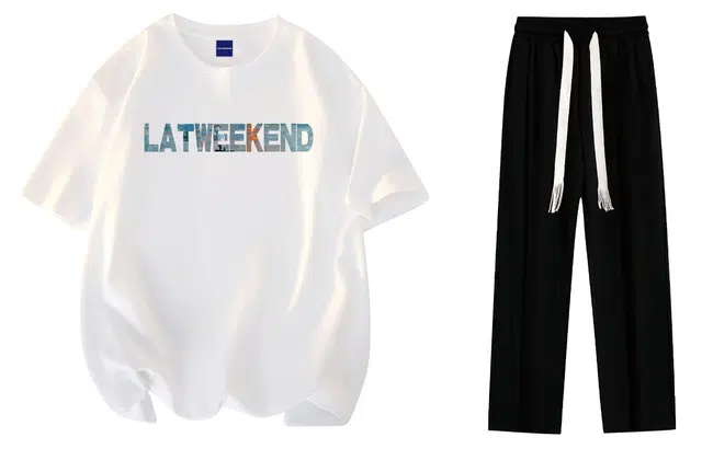 LA'T.WEEKEND VLogocleanfitT