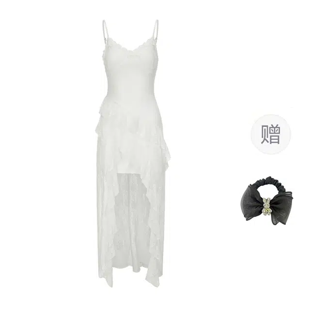雾闪闪 高级纯欲风浪漫氛围感修身蕾丝不规则下摆开叉吊带连衣裙 女款 白色
