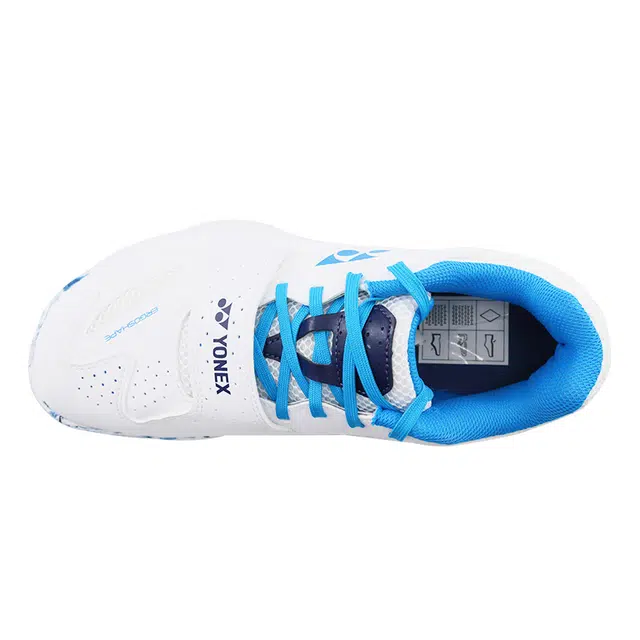 YONEX