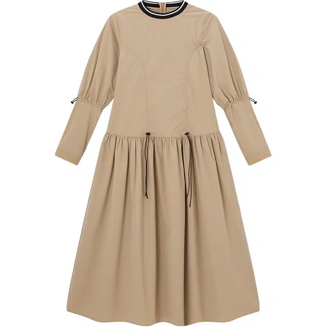MOUSSY A