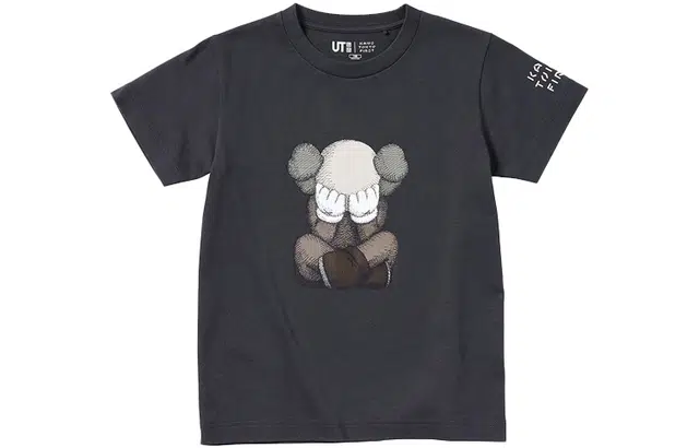 UNIQLO UNIQLO KAWS T