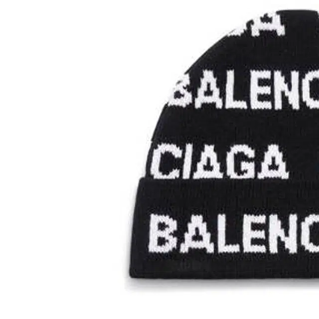 Balenciaga -