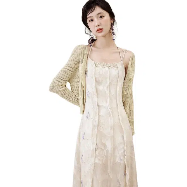 谜秀 新中式高级感双领口设计感百搭修身黄方领剪花收腰显瘦中长款海边吊带连衣裙 女款 后花园黄